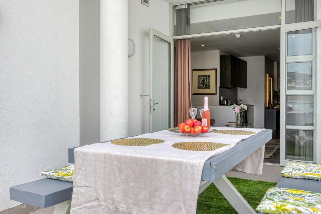 Backup-Powered Classic Luxury Apartment เคปทาวน์ ภายนอก รูปภาพ